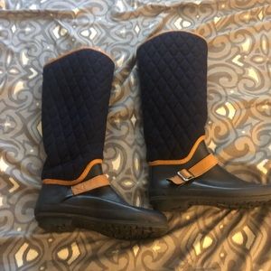 Sperry quilted rain boots